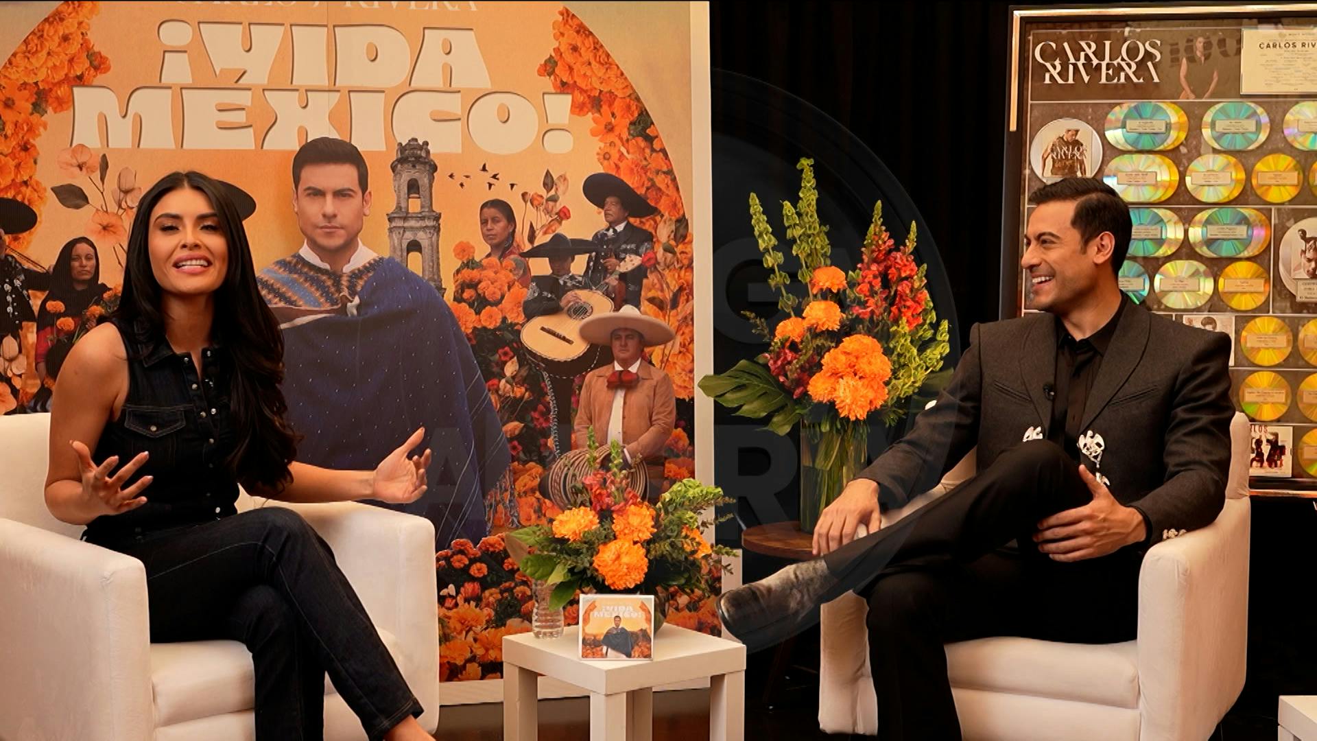 ¡Carlos Rivera estrena disco y mural en un lugar de Garibaldi!