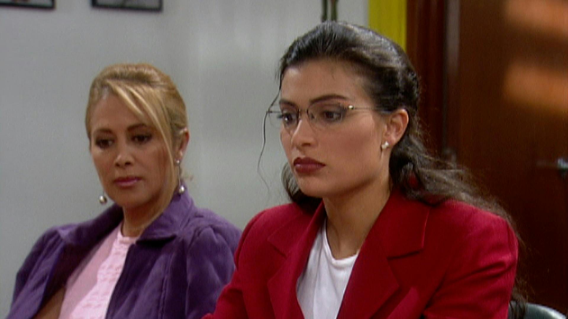 Capítulo 147 | Las excentricidades de Hugo Lombardi hacen estragos en Ecomoda | Yo soy Betty, la fea