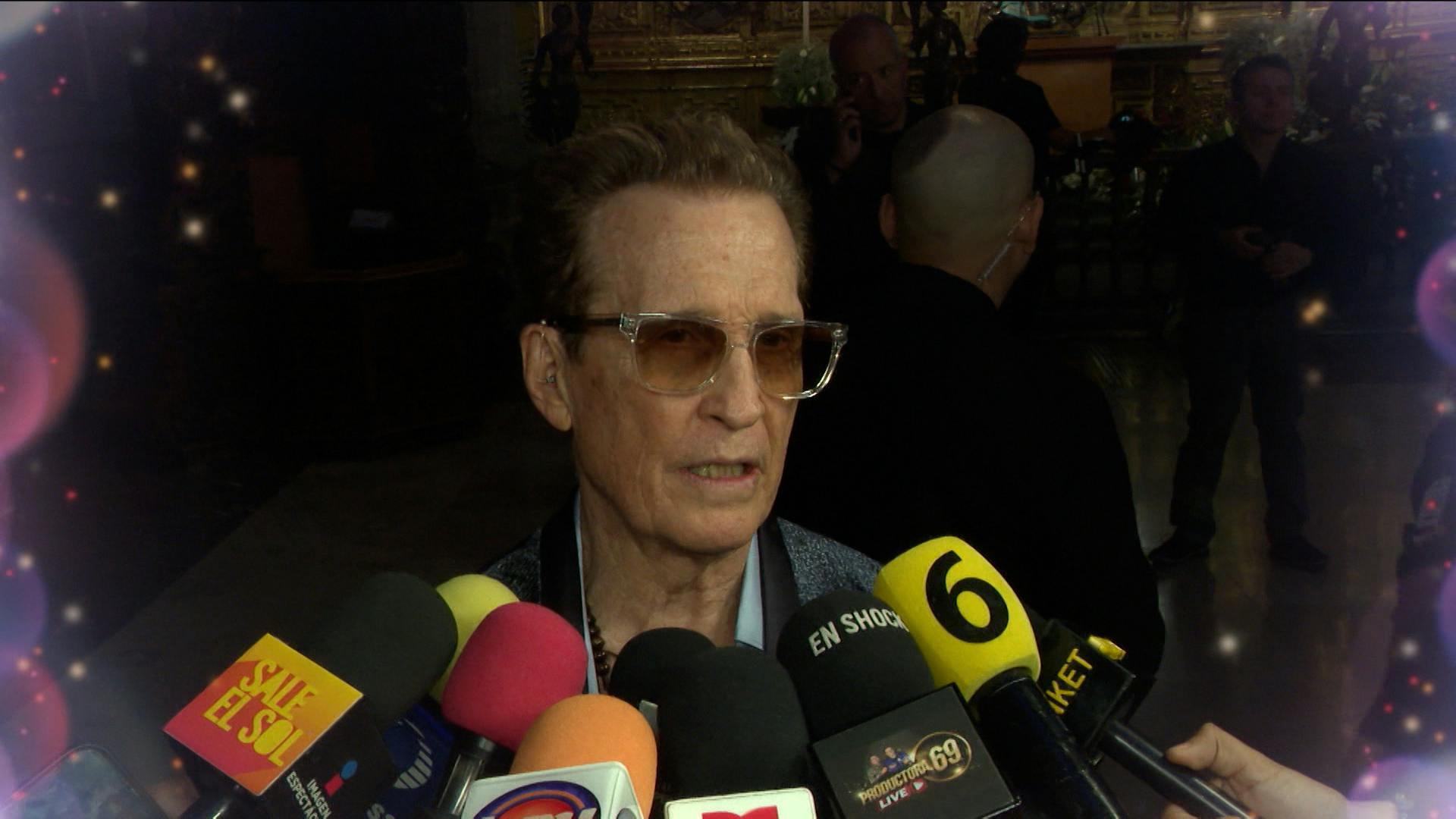 ¡Familiares, celebridades y más! Así celebró Emmanuel 50 años de carrera