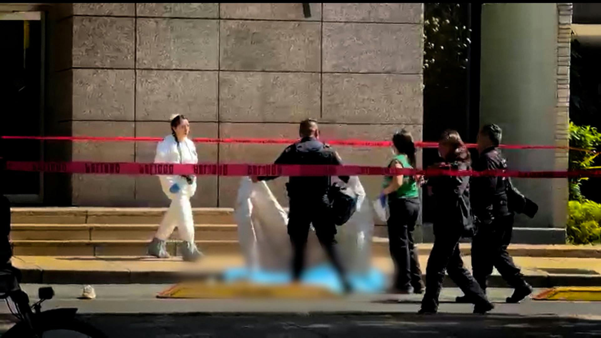 Escena de terror en la Colonia Juárez: mujer se lanza desde un edificio y conmociona a vecinos