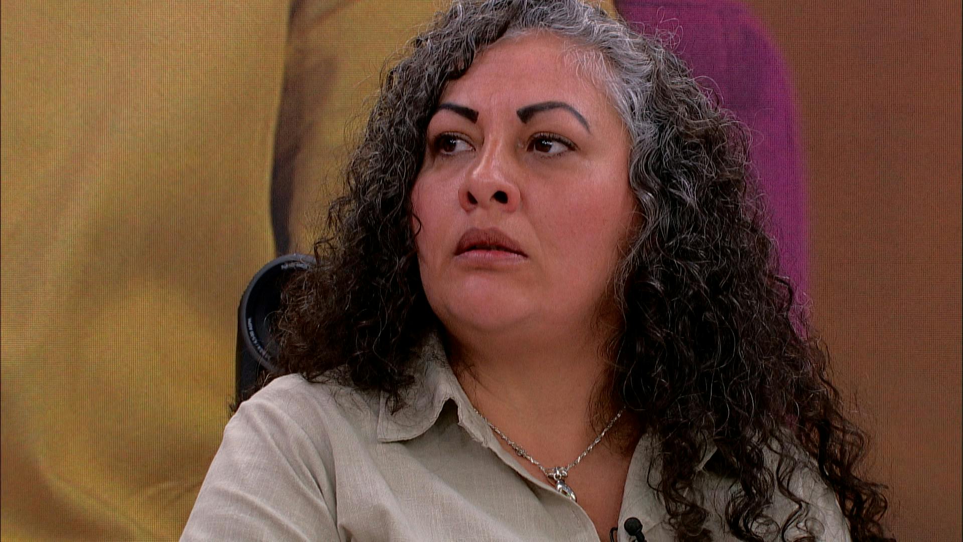 Carmen quiere que Angélica le haga el quehacer a cambio de la renta