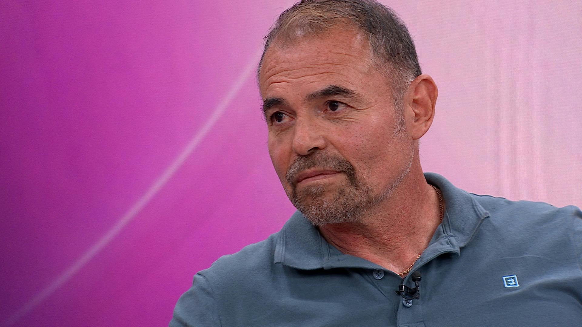¡Manuel, su amante y su esposa, compartirán habitación! ¿Quién lo envidia?