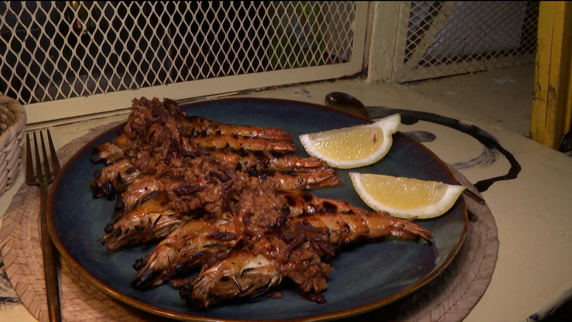 “Mal Hecho": Camarones con chapulines deliciosos en la Colonia Roma
