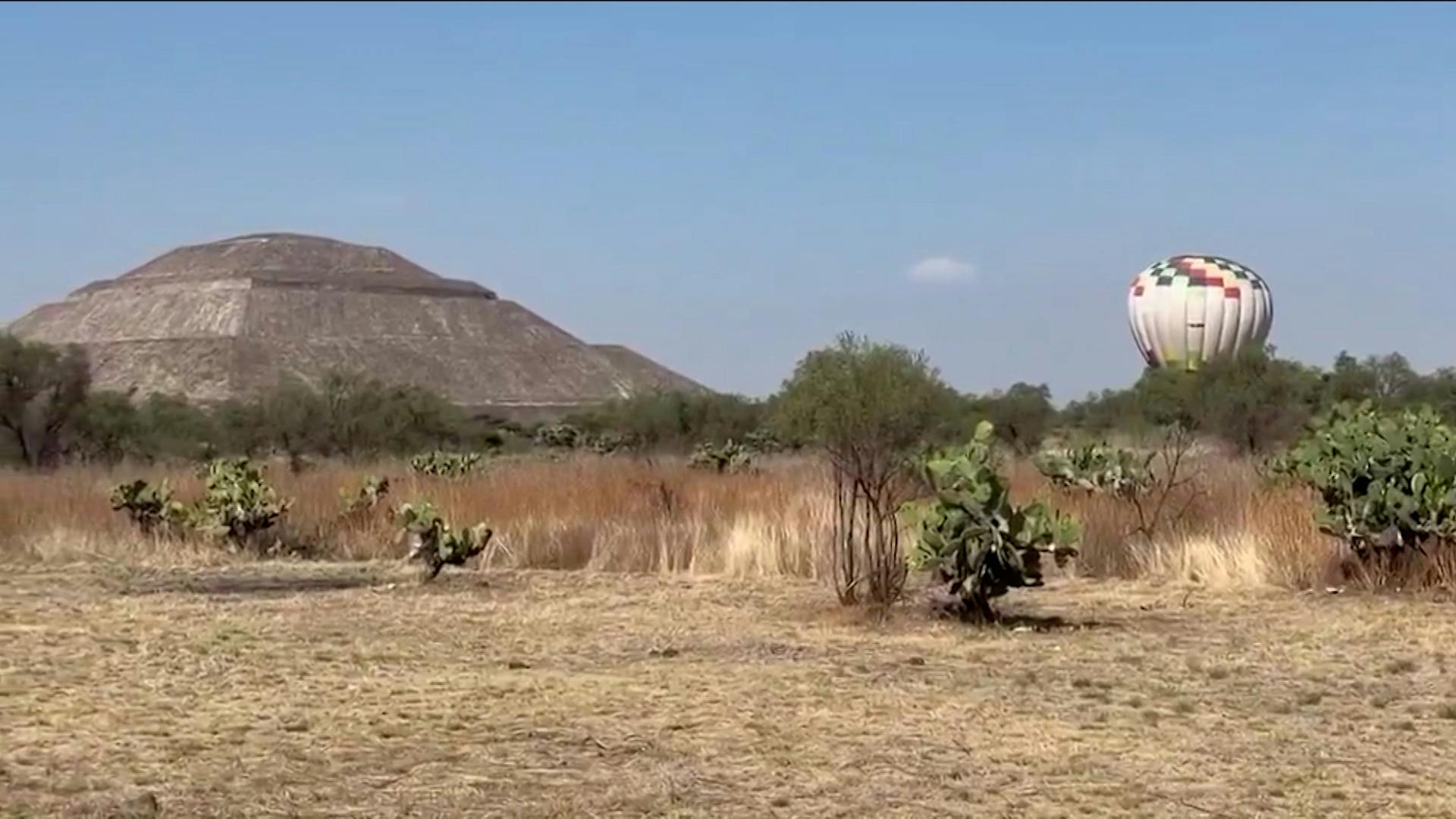 Con Peras y Manzanas: revelan detalles sobre el tirador de Teotihuacán. ¿Qué pasará con la zona arqueológica?