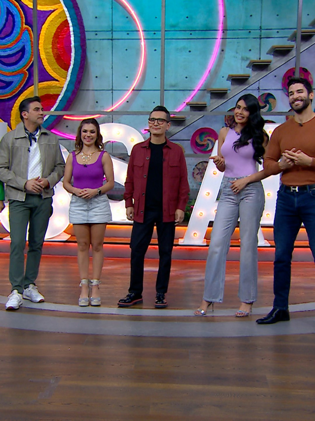 Venga La Alegría | Programa 24 de abril 2026 Parte 1 | Actualización sobre Ángela y Nodal, último adiós a Lucha Moreno y cocinamos berenjenas asadas
