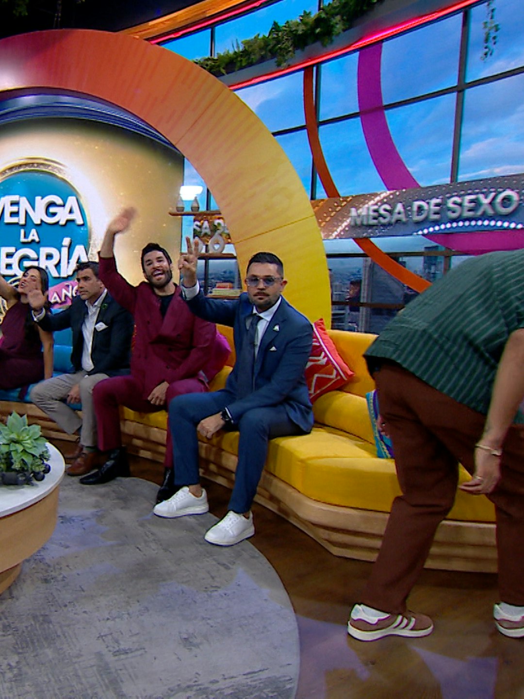 Venga La Alegría | Programa 28 de abril 2026 Parte 2 | Todos contra Capi Pérez, polémica en el Sin Palabras y Mesa de Sexo