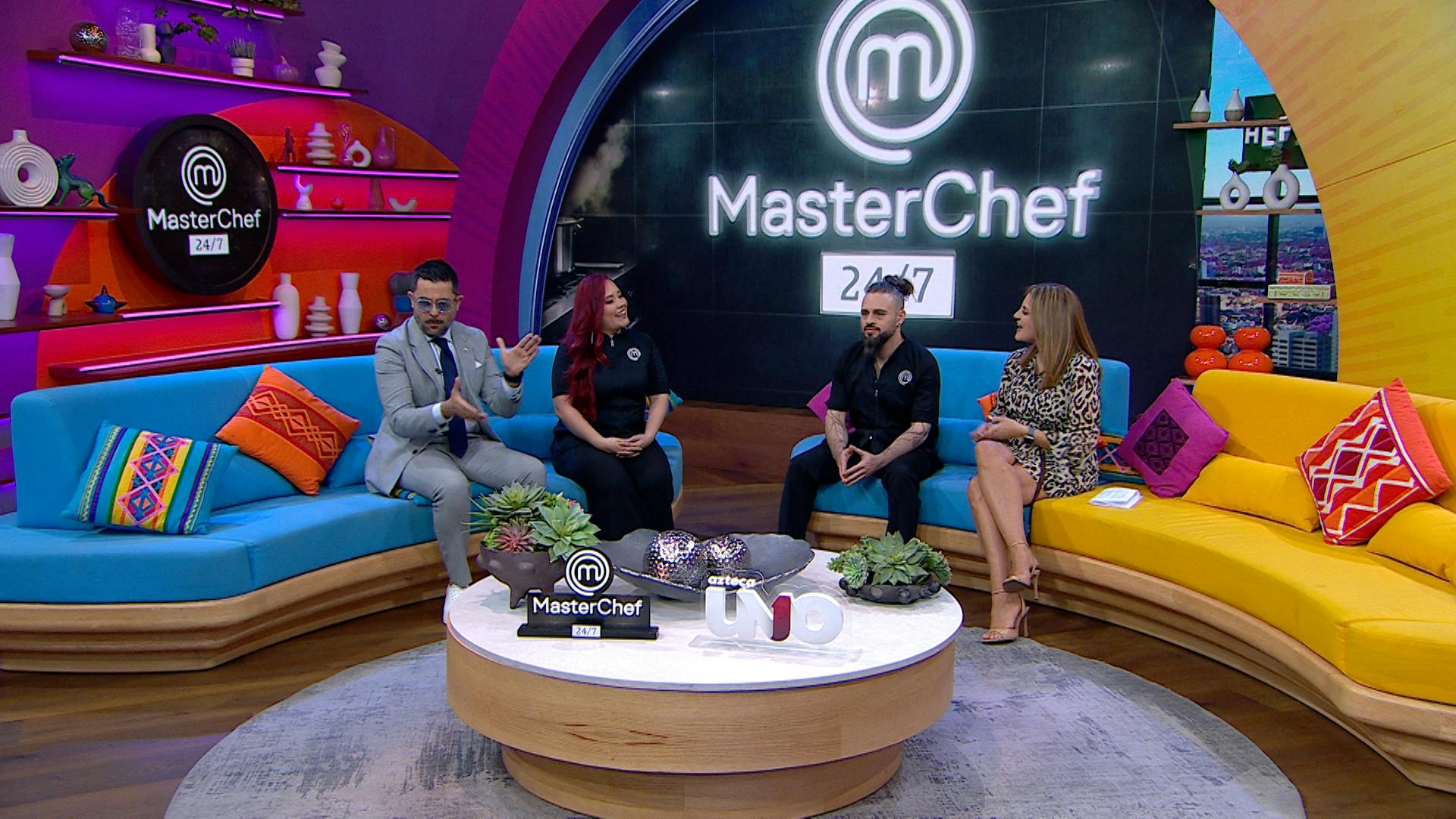 Ellos serán los maestros de MasterChef 24/7 ¡Conoce de su función dentro de la cocina más famosa de México!