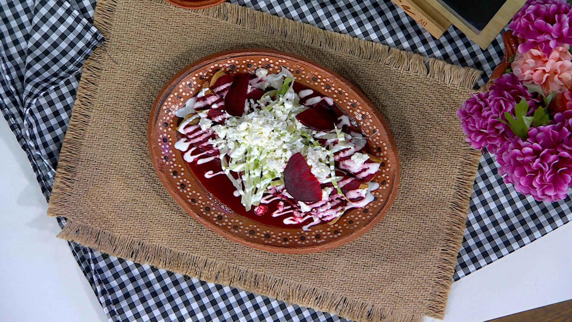 Tacos dorados con salsa de betabel: Todos los ingredientes y receta paso a paso