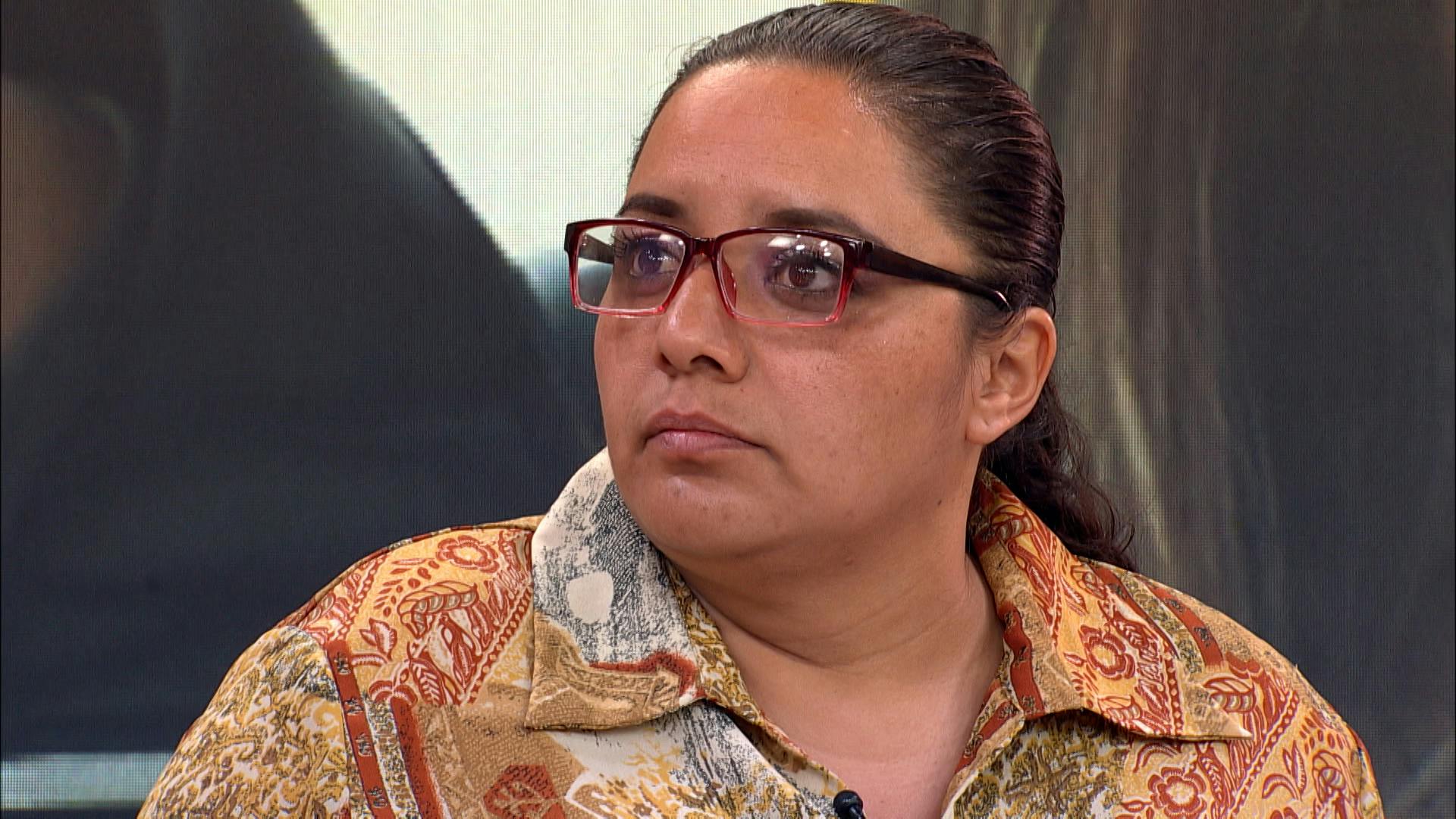 Gabriela defiende a su hijo y confronta a Isabel por el pasado de su familia
