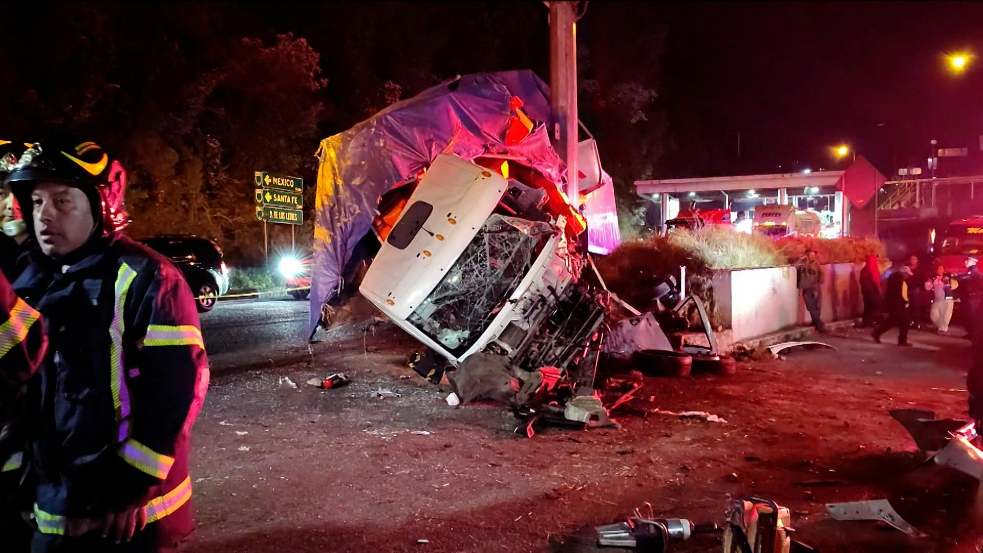 Accidente deja sin vida a una persona en la carretera México-Toluca