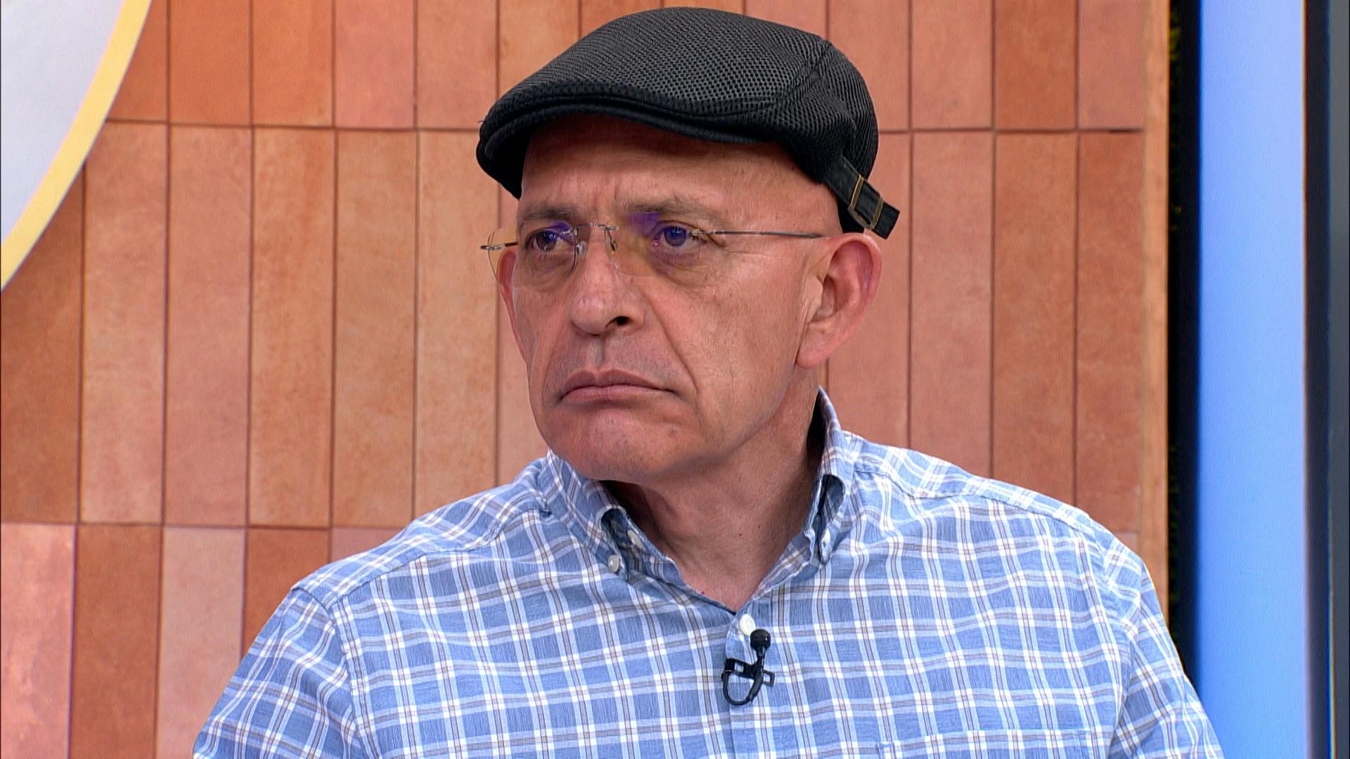 ¡Maltrata a un adulto mayor! Carlos acusa a su esposa de agredir a su papá