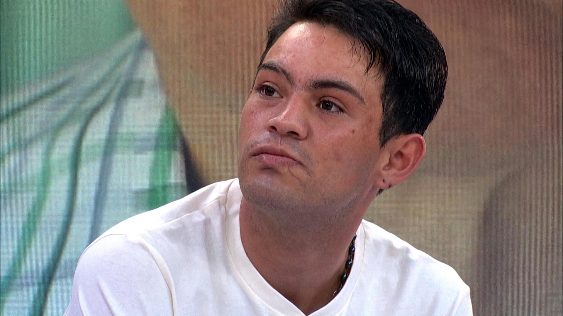 ¡Todo por el abuelo! Diego está dispuesto a dejarlo todo para cuidar a su abuelo