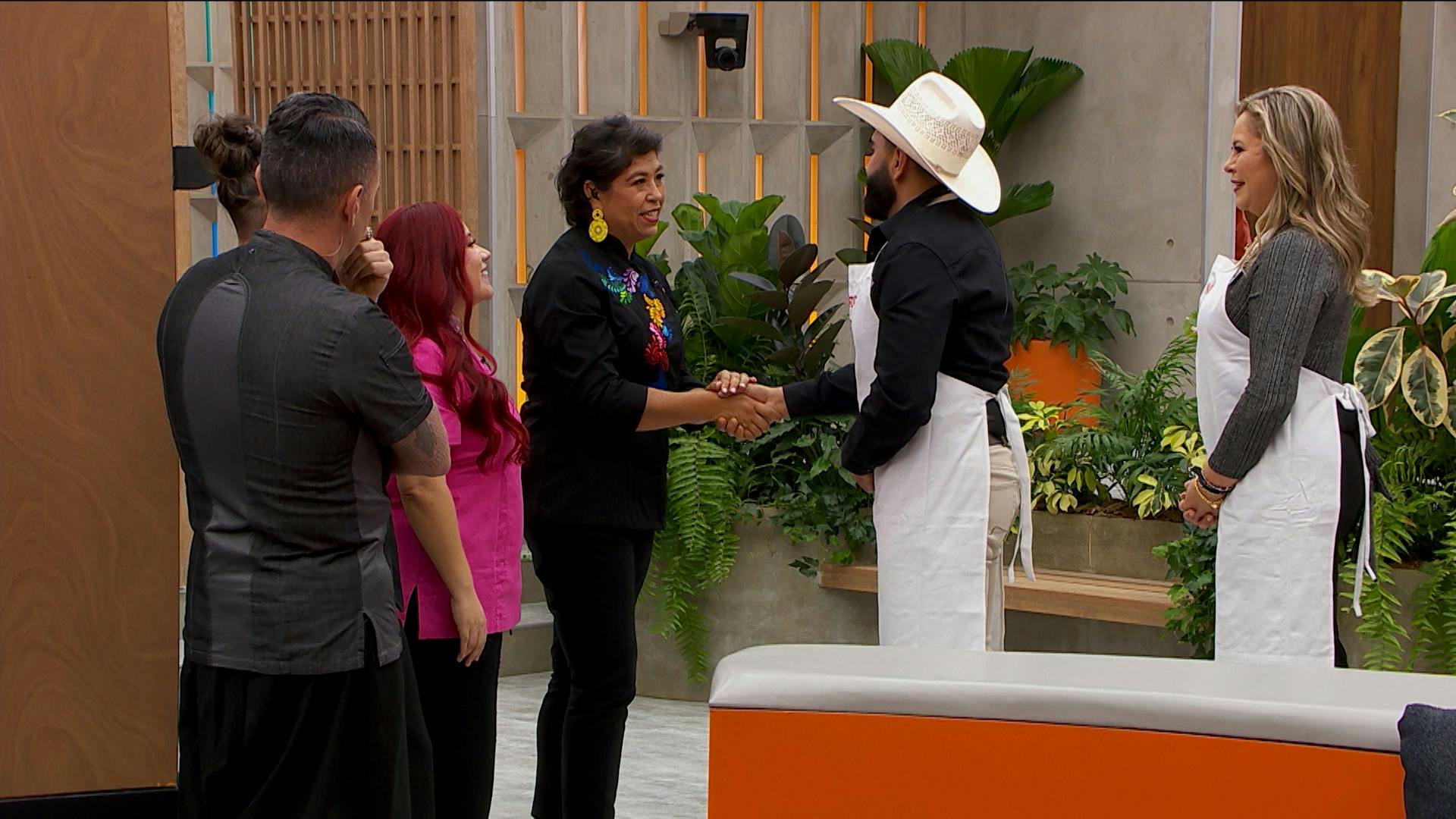 MasterChef 24/7 | Así recibieron los Maestros del Fuego a los primeros cocineros de MasterChef