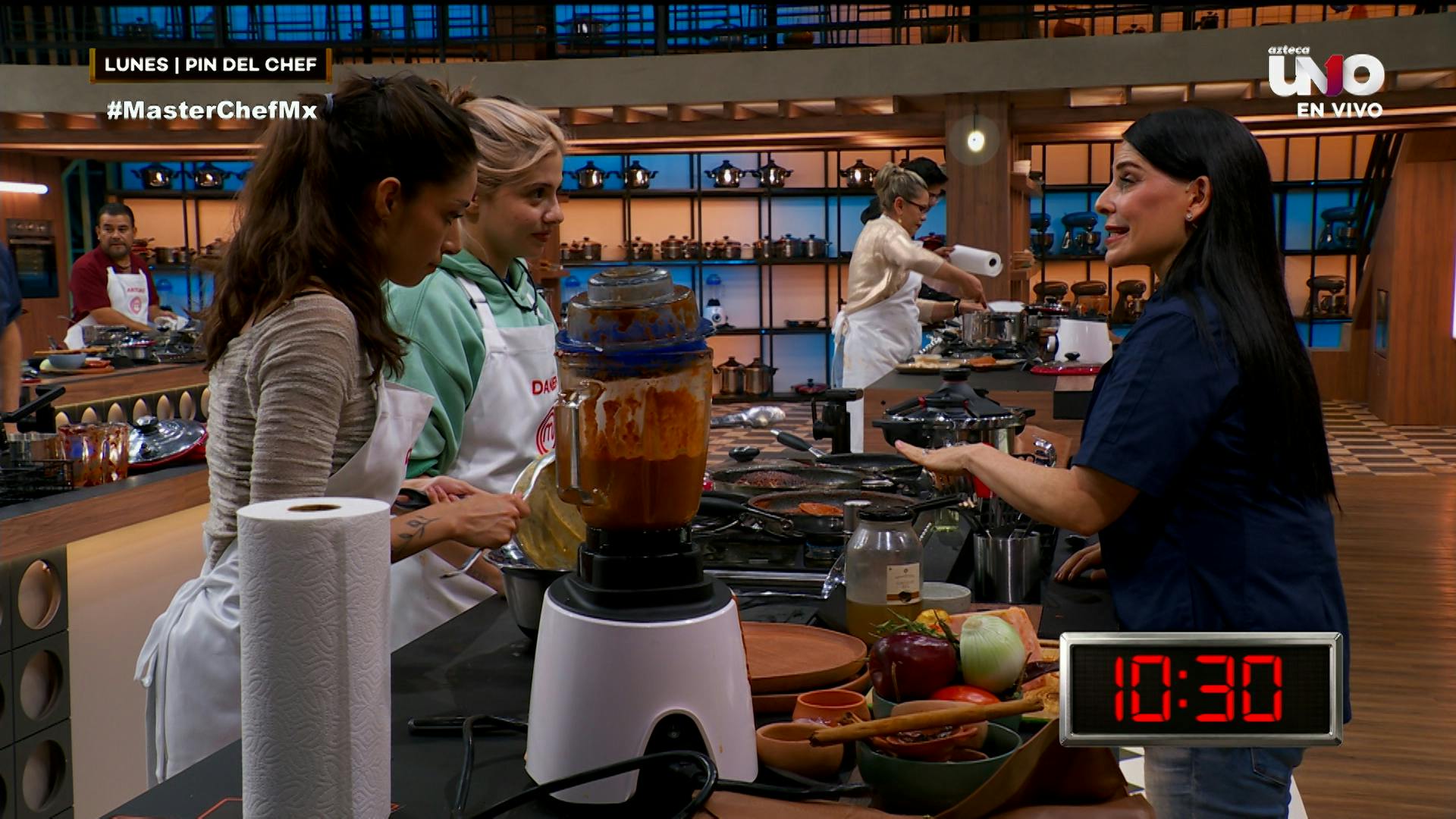 La Chef Zahie Téllez explota en MasterChefMx 24/7 y regaña a Daniela por desaprovechar la ayuda de los chefs