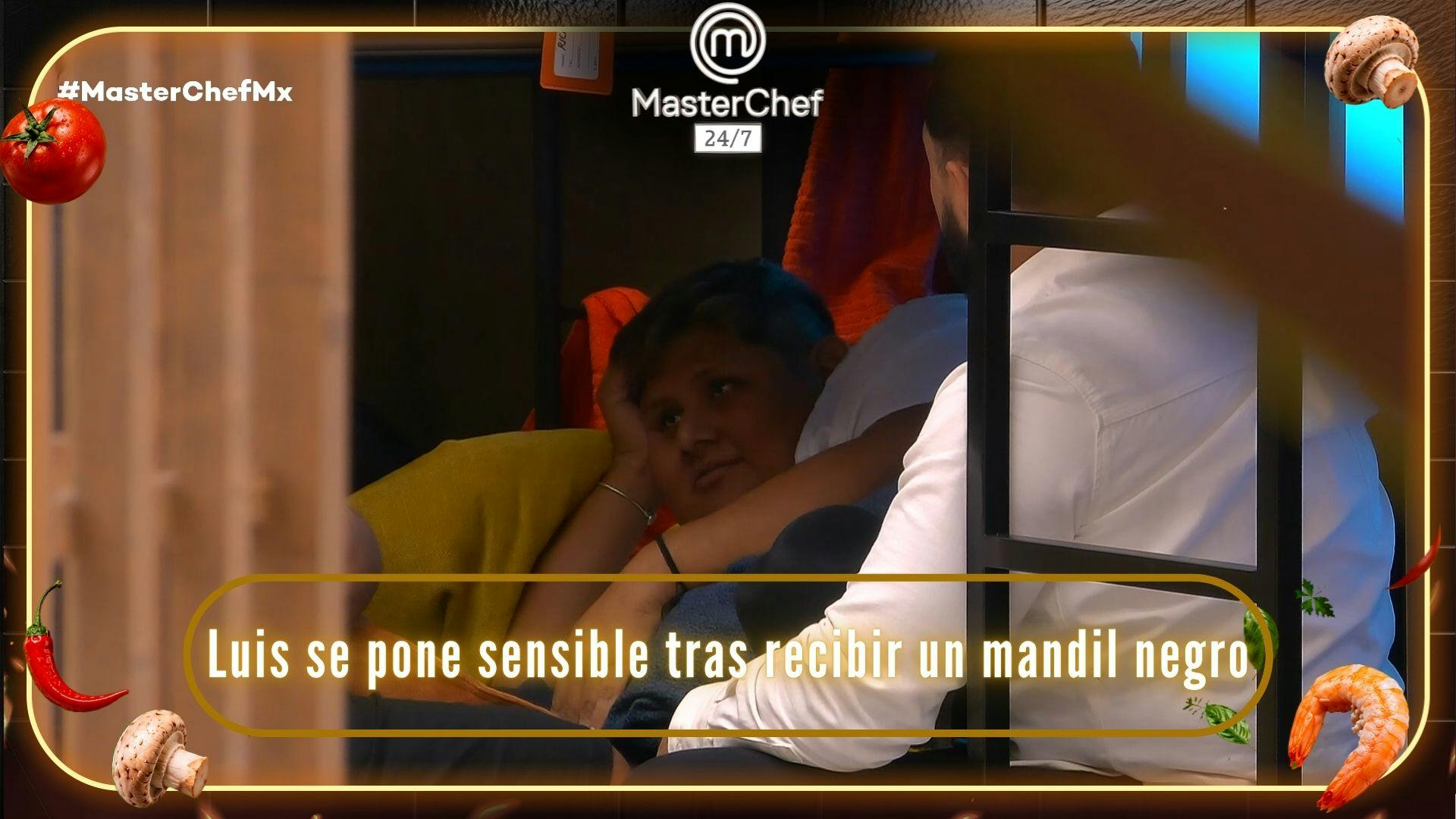 Luis se pone sensible tras haber recibido un mandil negro en MasterChef 24/7 (VIDEO)