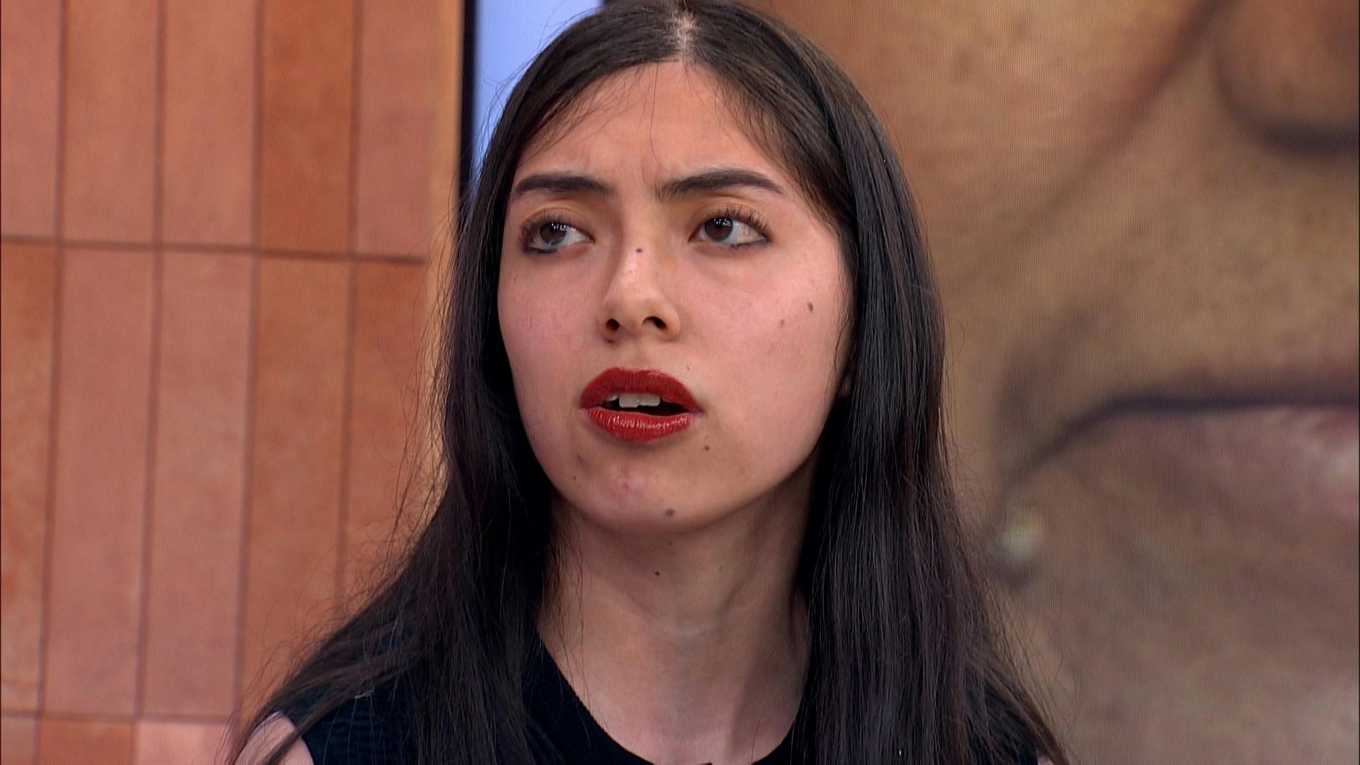 ¡Gasta su pensión en jovencitos! Sonia asegura que su mamá tiene maneras peculiares de divertirse