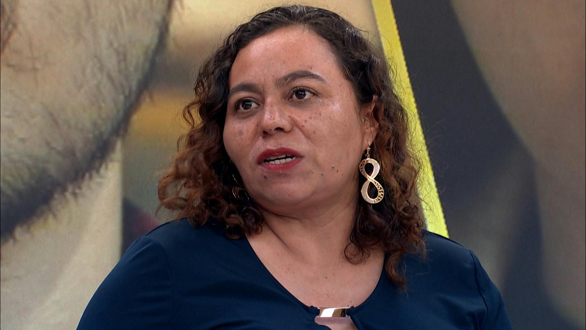 ¡La echaron de cabeza! Roxana paga por salir con jovencitos, la cacharon y ya no le dan pensión alimenticia