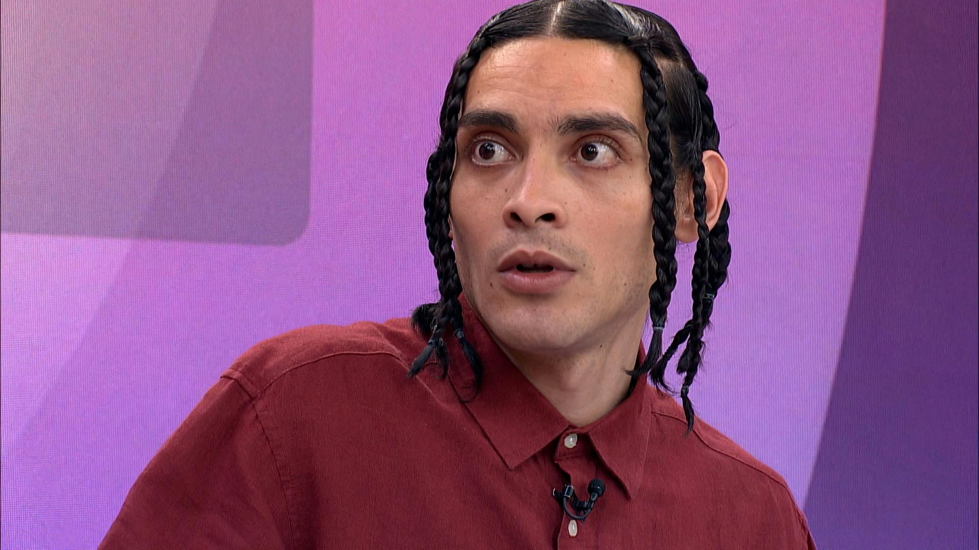 ¡Inaceptable! A Bryan le pagan por sacarle dinero a Leticia y a Roxana
