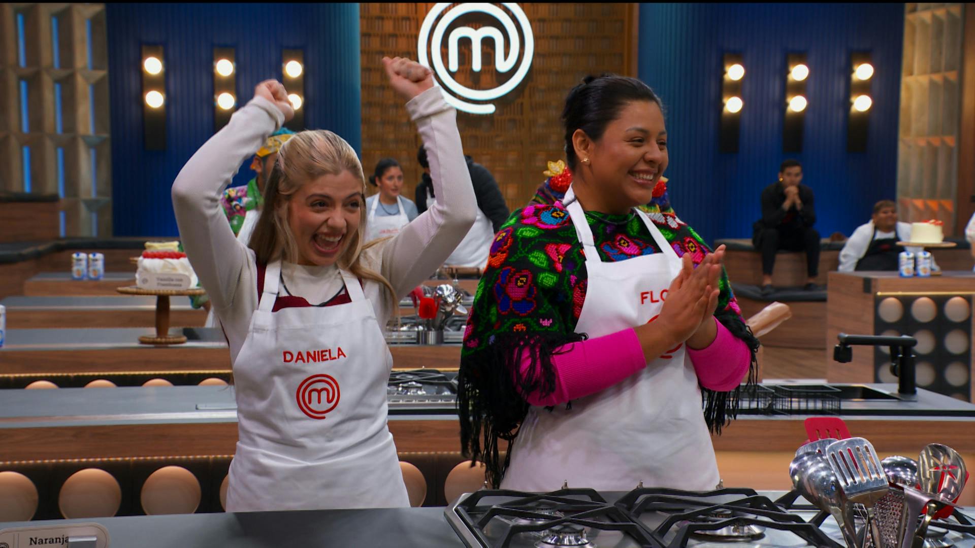 Daniela gana ventaja y arranca el intenso reto de pasteles en MasterChef 24/7