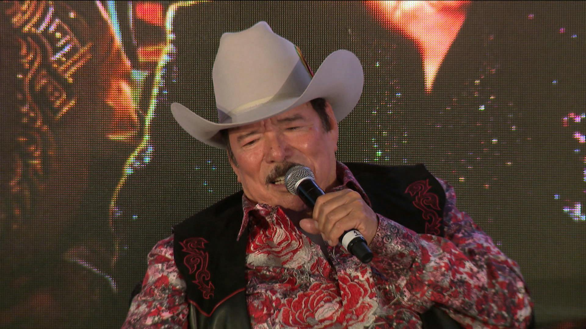 Lalo Mora reacciona a la polémica del hijo de Ramón Ayala y Eliseo Robles explica su reciente desmayo