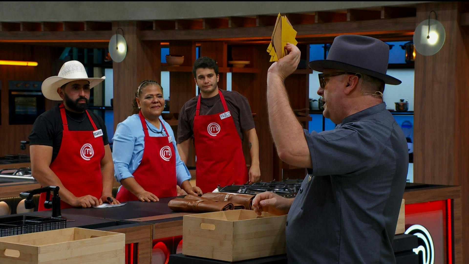 Conoce a quienes subieron al Balcón tras ganar el Reto por Equipos de la segunda semana de MasterChef 24/7