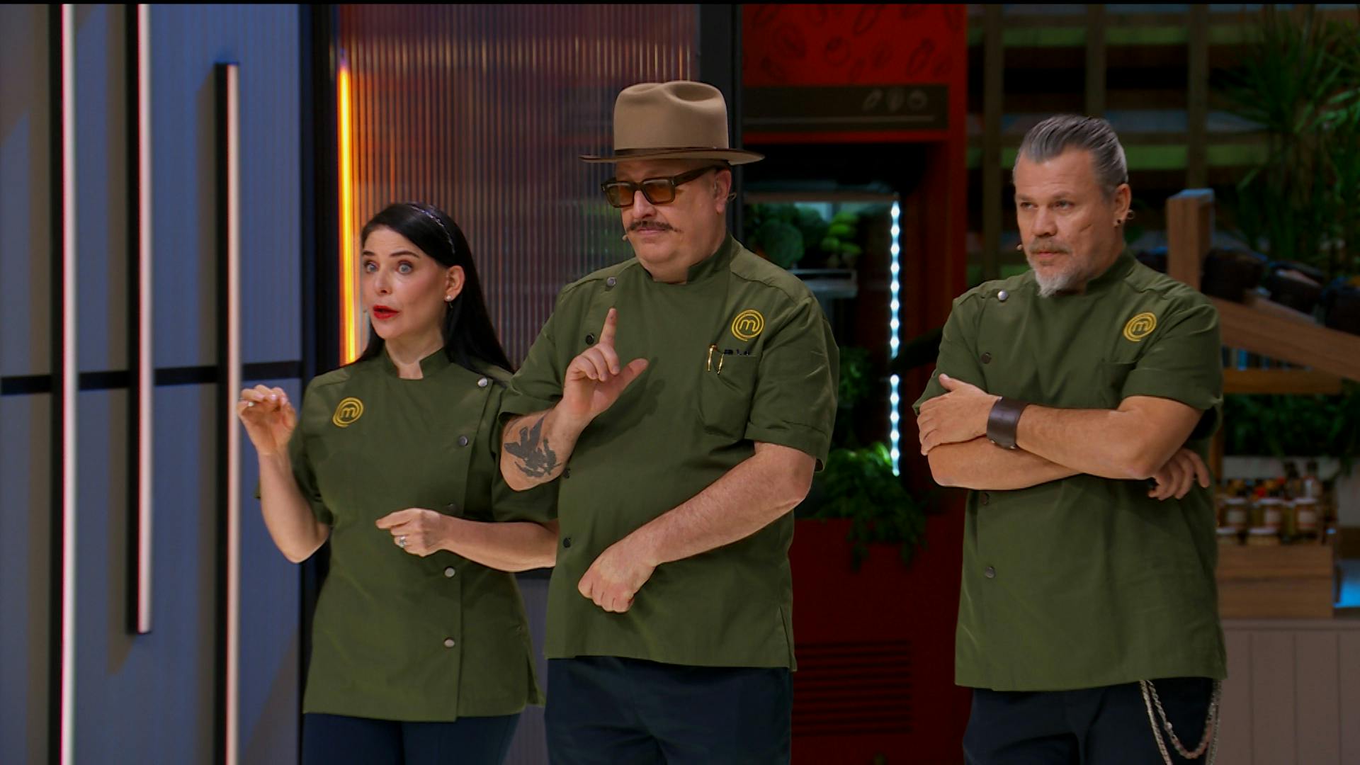 Chefs explican la dinámica del jueves de Delantal Negro, ¡No son equipo, son rivales! Deberán de tener sus platillos en 40 minutos 