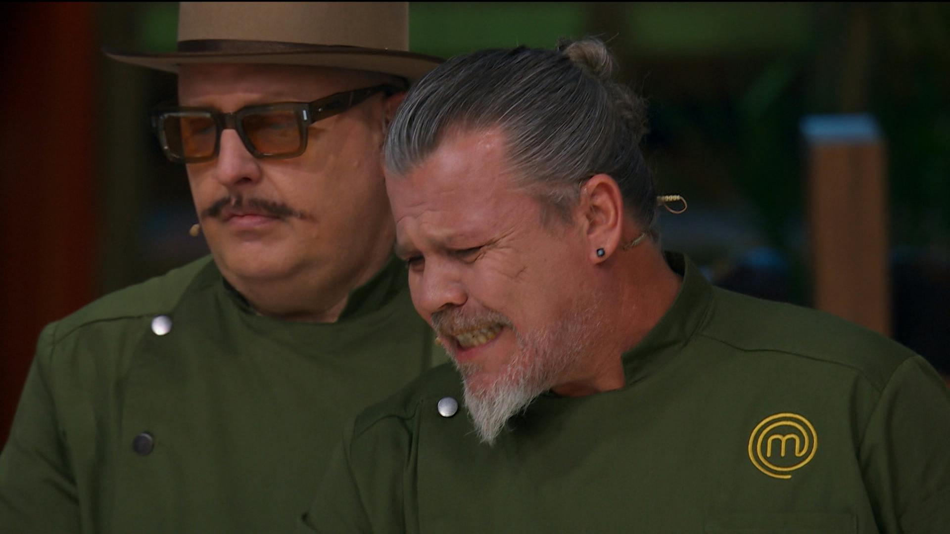 ¡"Estoy harto... todo mal!”, Poncho Cadena explota y propina un tremendo regaño en MasterChef 24/7