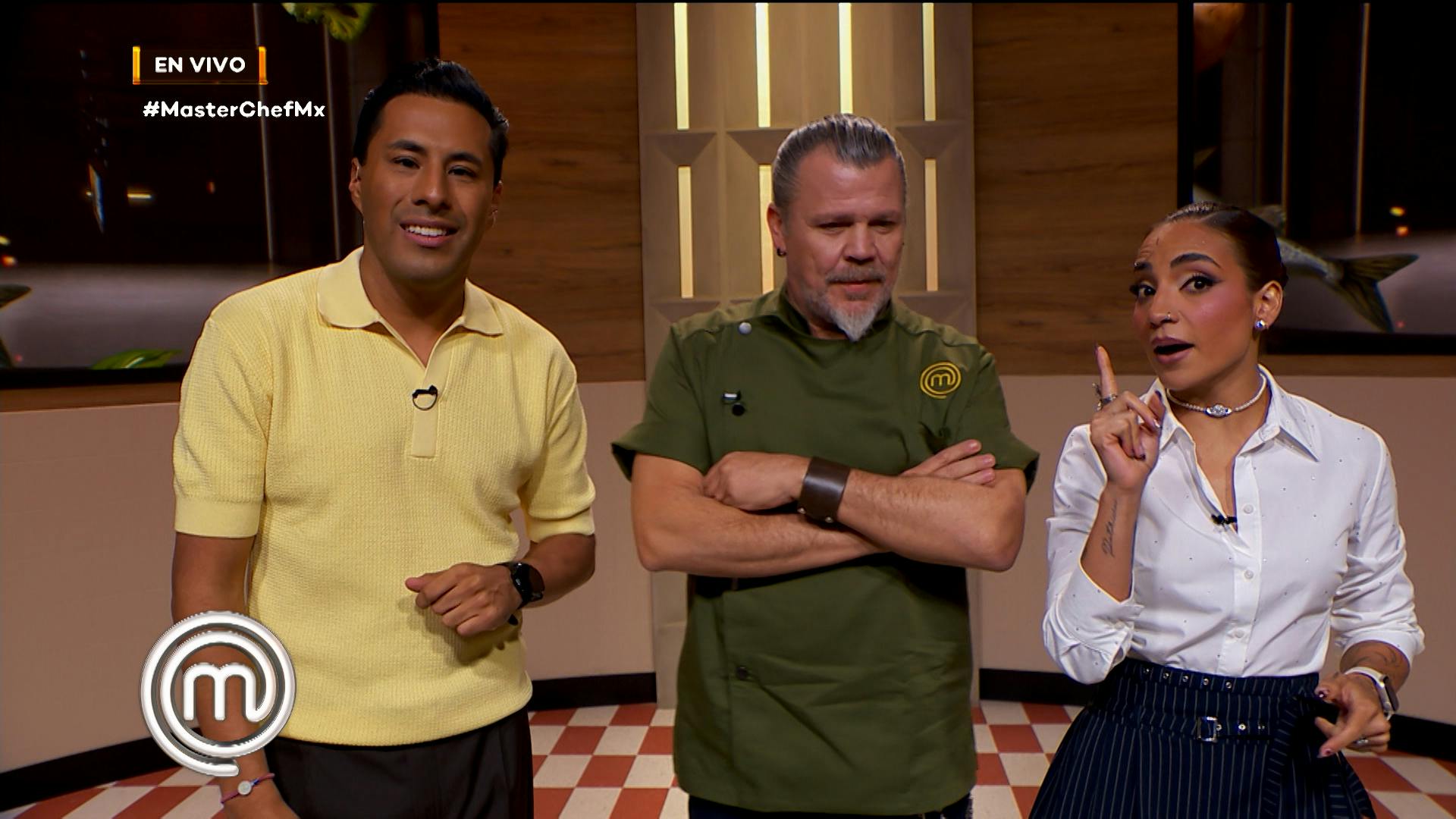 PreShow | El Chef Poncho Cadena llega al preshow y habla sin filtros sobre los cocineros de MasterChef 24/7