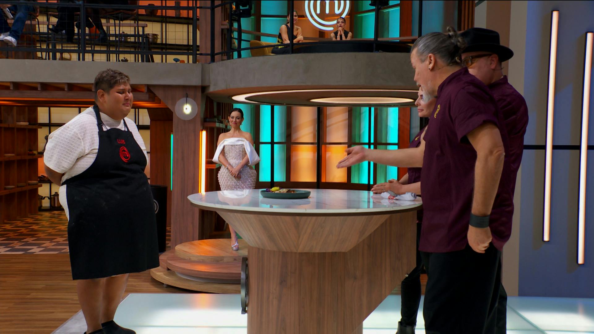 MasterChef 24/7 | Luis conquista a los chefs con “Pasado y Presente” y sube al balcón