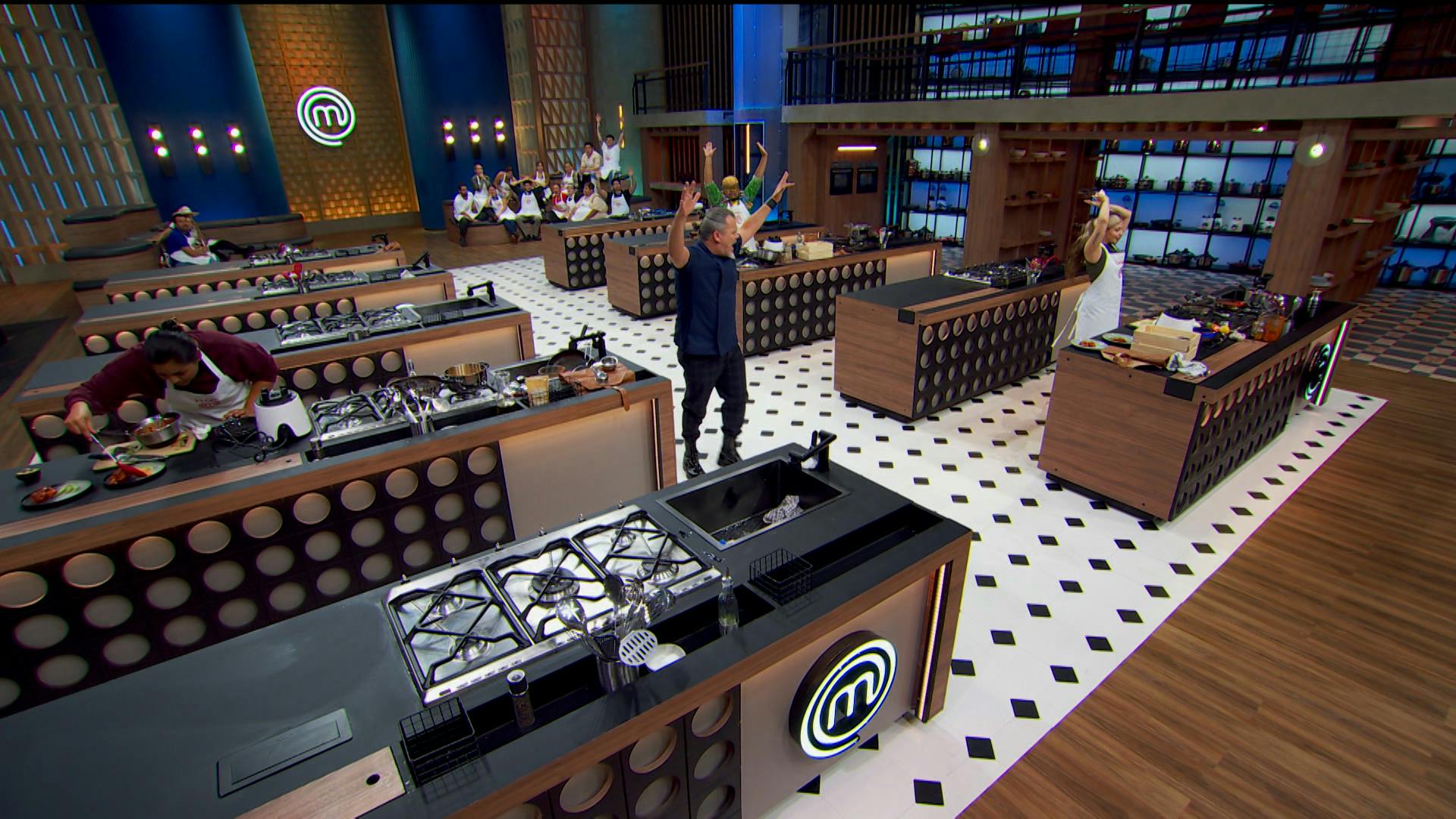 Finaliza el reto por el Pin del Chef y llega la hora de defender cada platillo en MasterChef 24/7