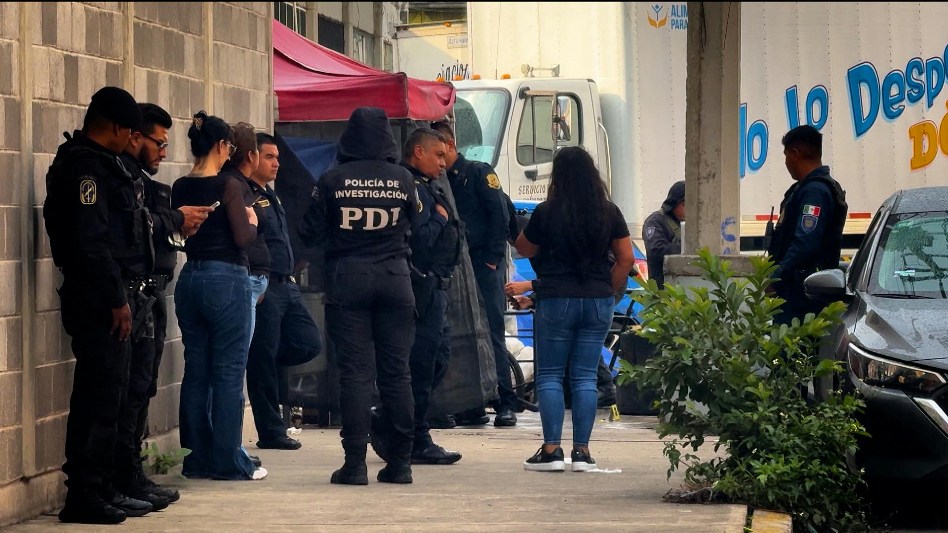 Jorge “El Diablo Becerril” reporta: Lluvias provocan caos y tragedia: una agresión en Iztapalapa deja un muerto y un prófugo