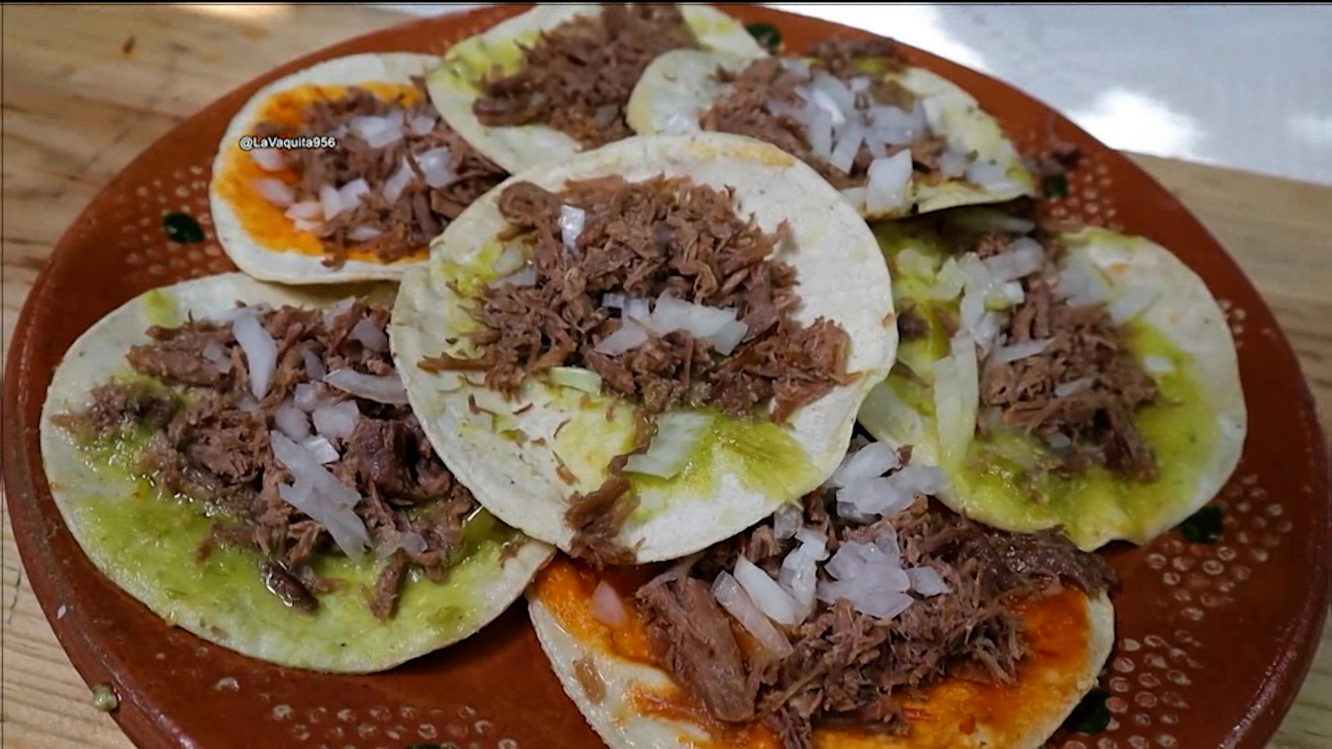 Las chalupas poblanas: el antojito centenario que conquista mercados y corazones en La Pura Sabrosura