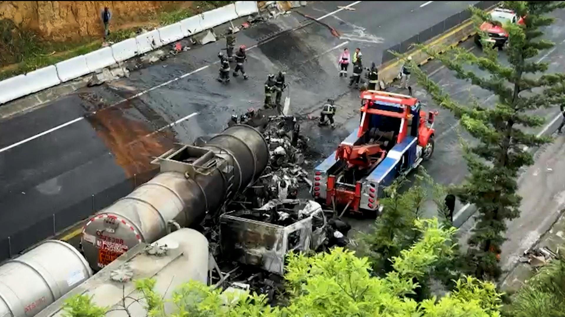 Jorge “El Diablo Becerril” reporta: Choque e incendio de tráileres provoca caos: cinco lesionados y cierre total de importante vialidad