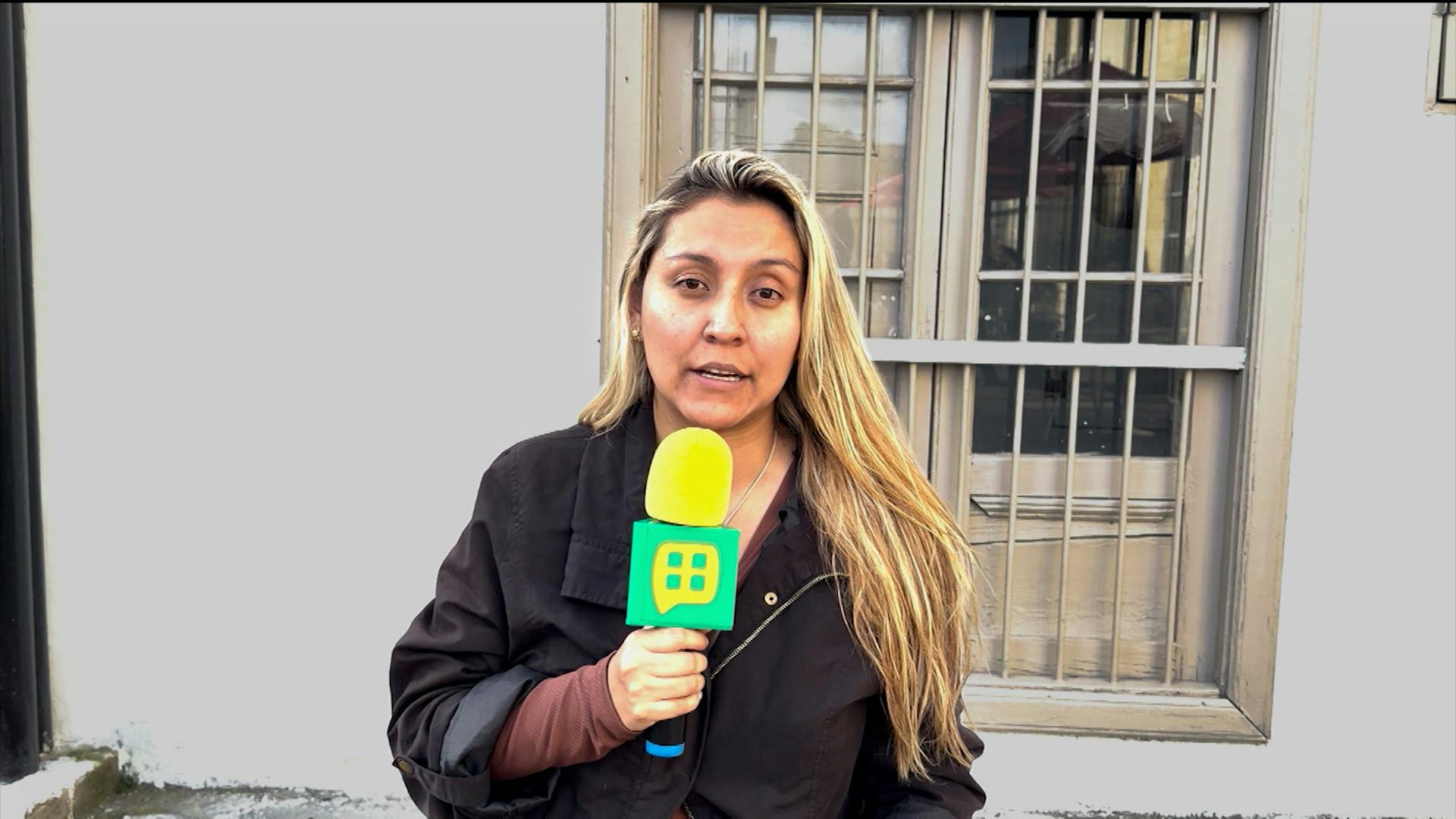 Carolina Miranda reacciona a la tragedia que sacudió a una popular telenovela colombiana; testigos destapan nuevo caso de acoso