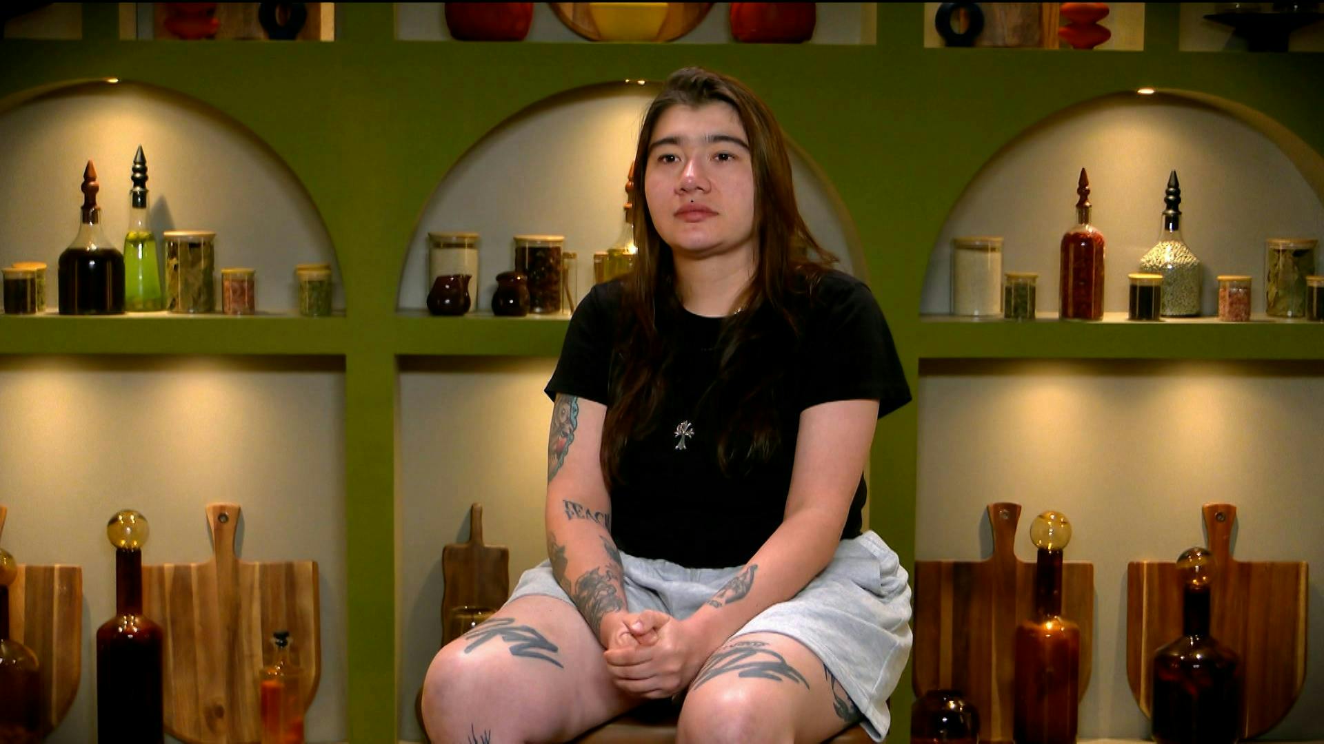 Carmen habla sobre su sentir luego de que se decidiera poner a voto si merecía tener un Delantal Negro y ponen en duda su permanencia en MasterChef 24/7