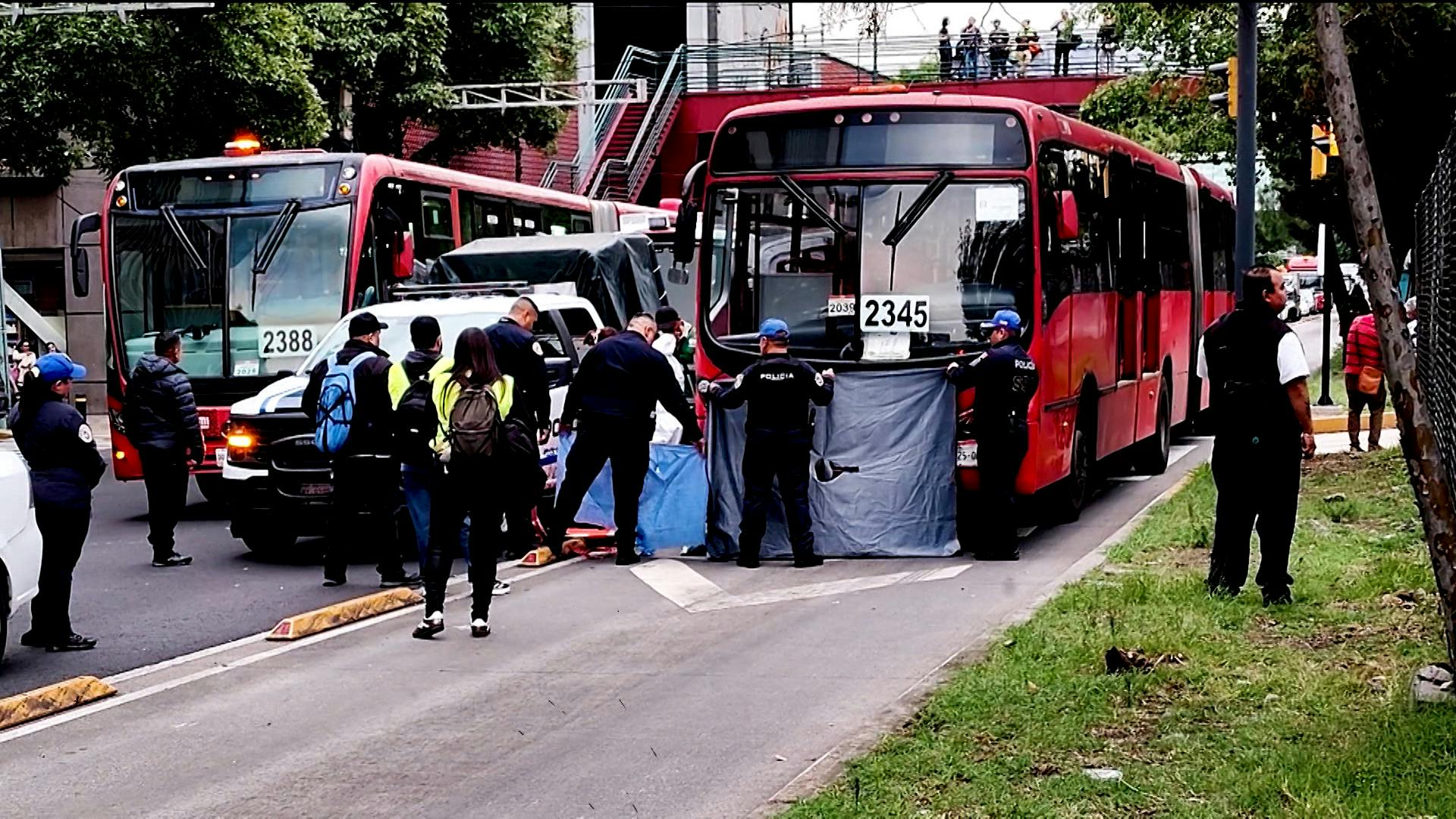  Ambiente de fiesta y tragedia en CDMX: Accidente fatal en transporte público 