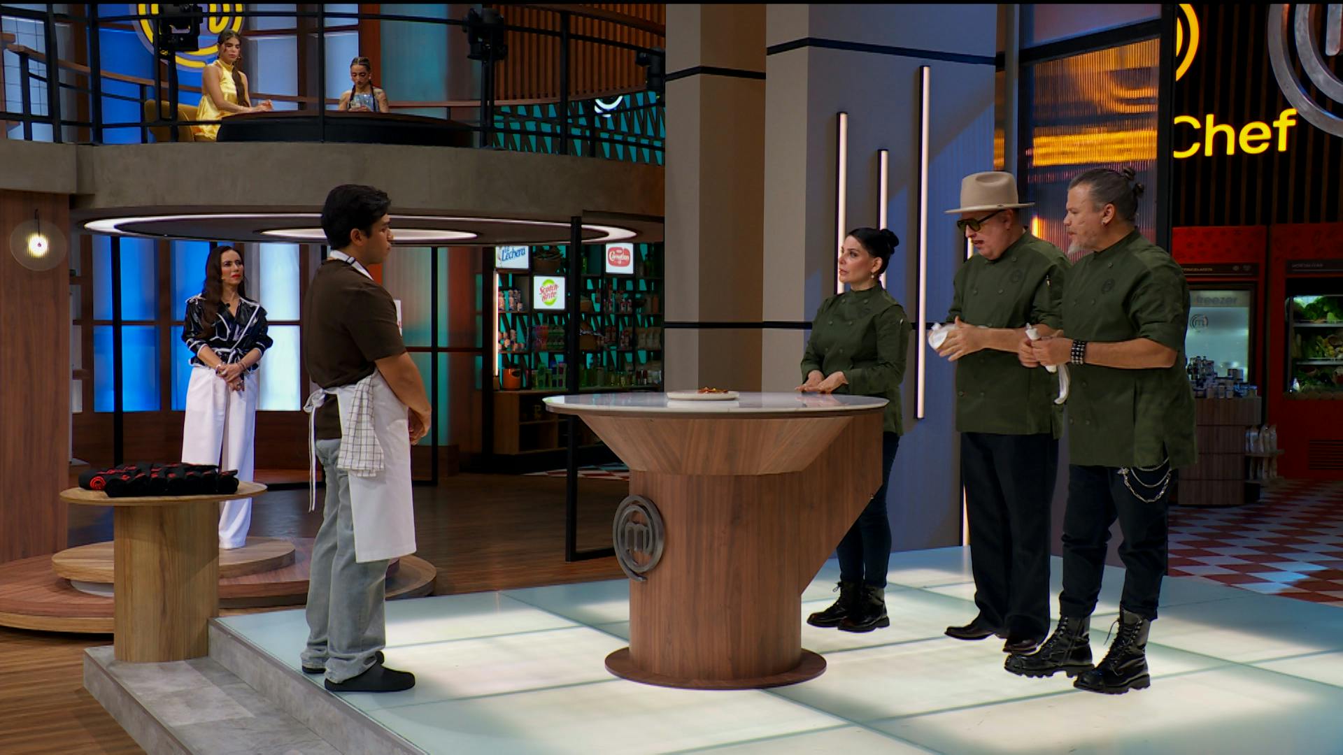 Inician las primeras degustaciones del jueves en MasterChef 24/7 y ya hay primeros Delantales Negros