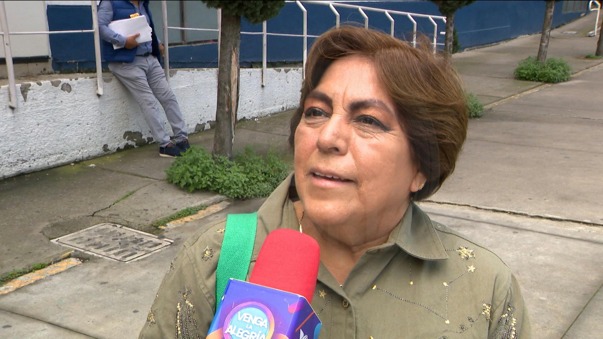 ¿Escribirá memorias? Efigenia Ramos aclara si escribirá un libro sobre lo que ha vivido con la familia de Silvia Pinal
