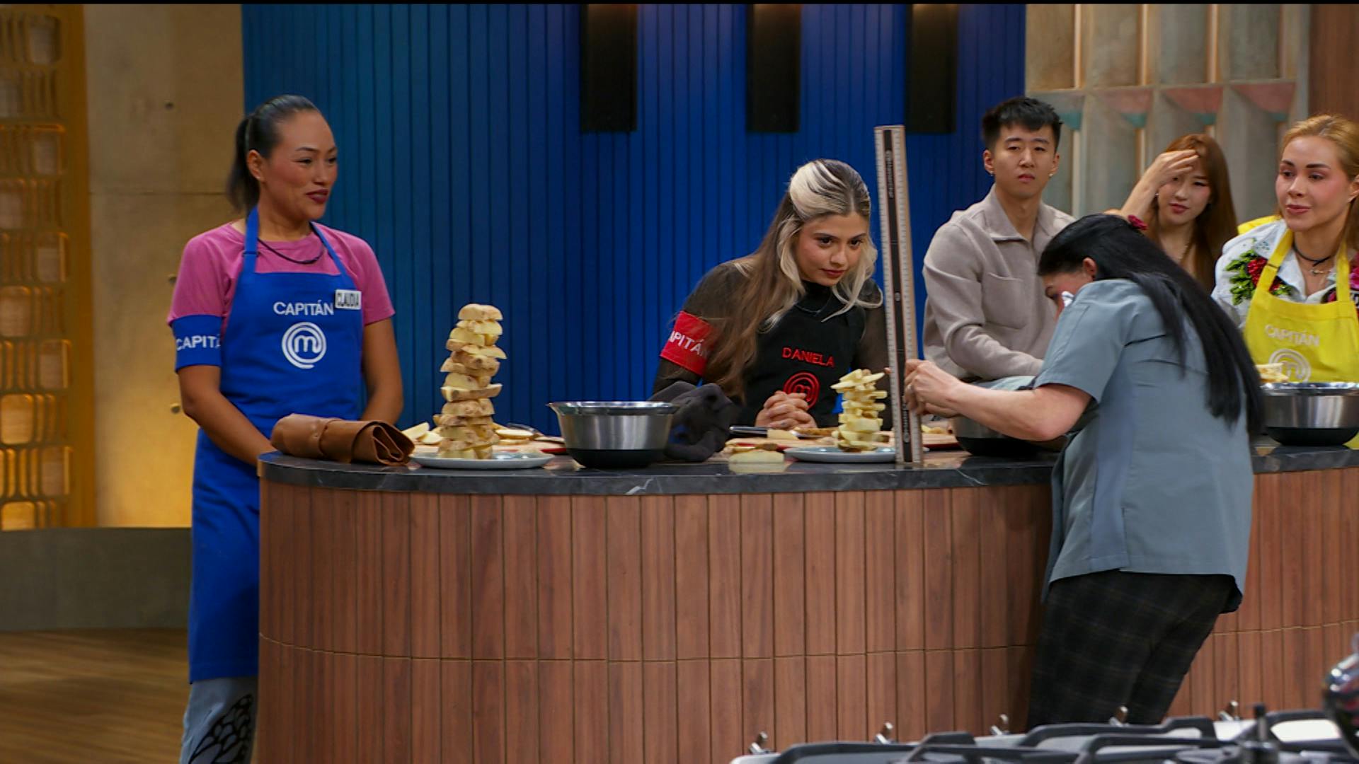 Claudia conquista nuevamente el Reto Express de esta noche de Batalla por Equipos de MasterChef 24/7 y elige a su equipo