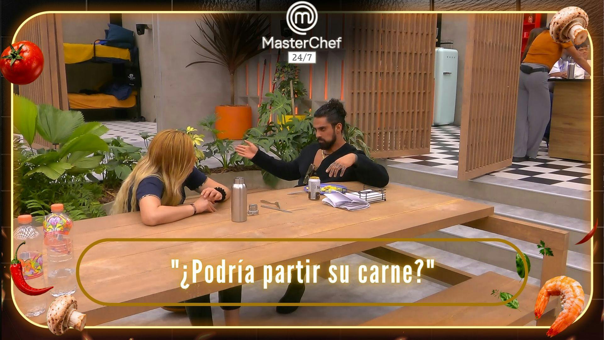 Emmanuel descalifica la opinión del Chef Édgar Núñez en la gala de mandiles negros: "¿Podría partir su carne?” (VIDEO)