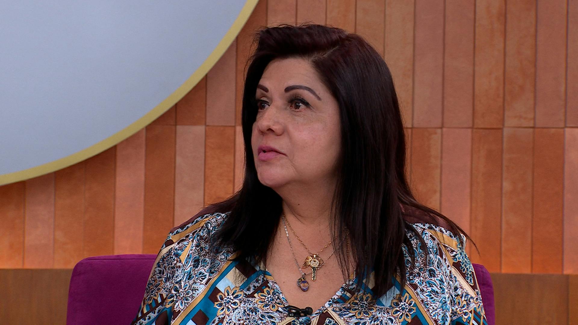 ¡Es una coscolina! La comadre de Rosario anda con su hijo
