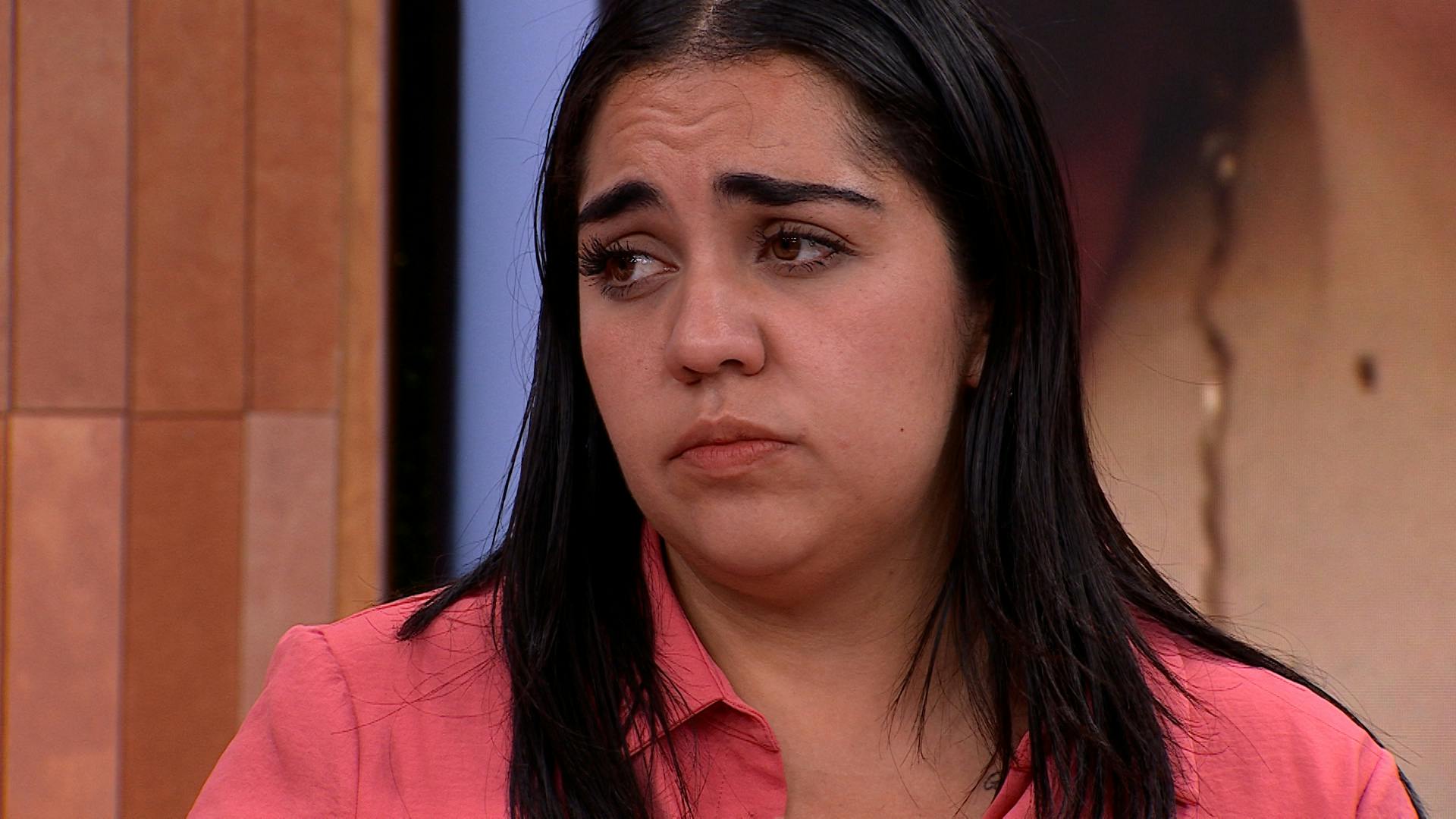 ¡Los echó de cabeza! Lorena denuncia las fechorías que su mamá y su hermano hacen con su cuñada