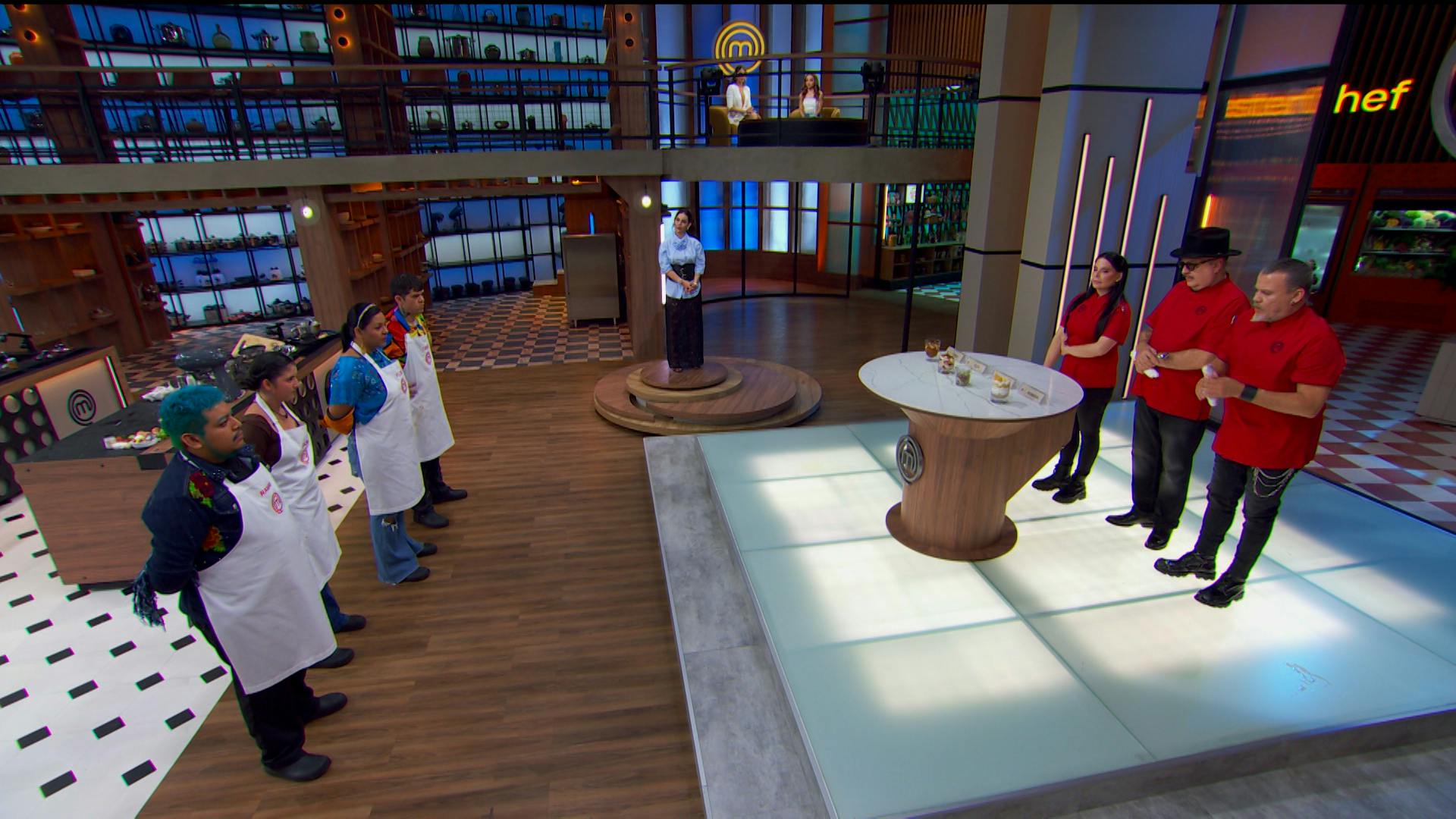 El primer grupo de la noche avanza a la degustación de verrines y los jueces tienen a sus ganadores 