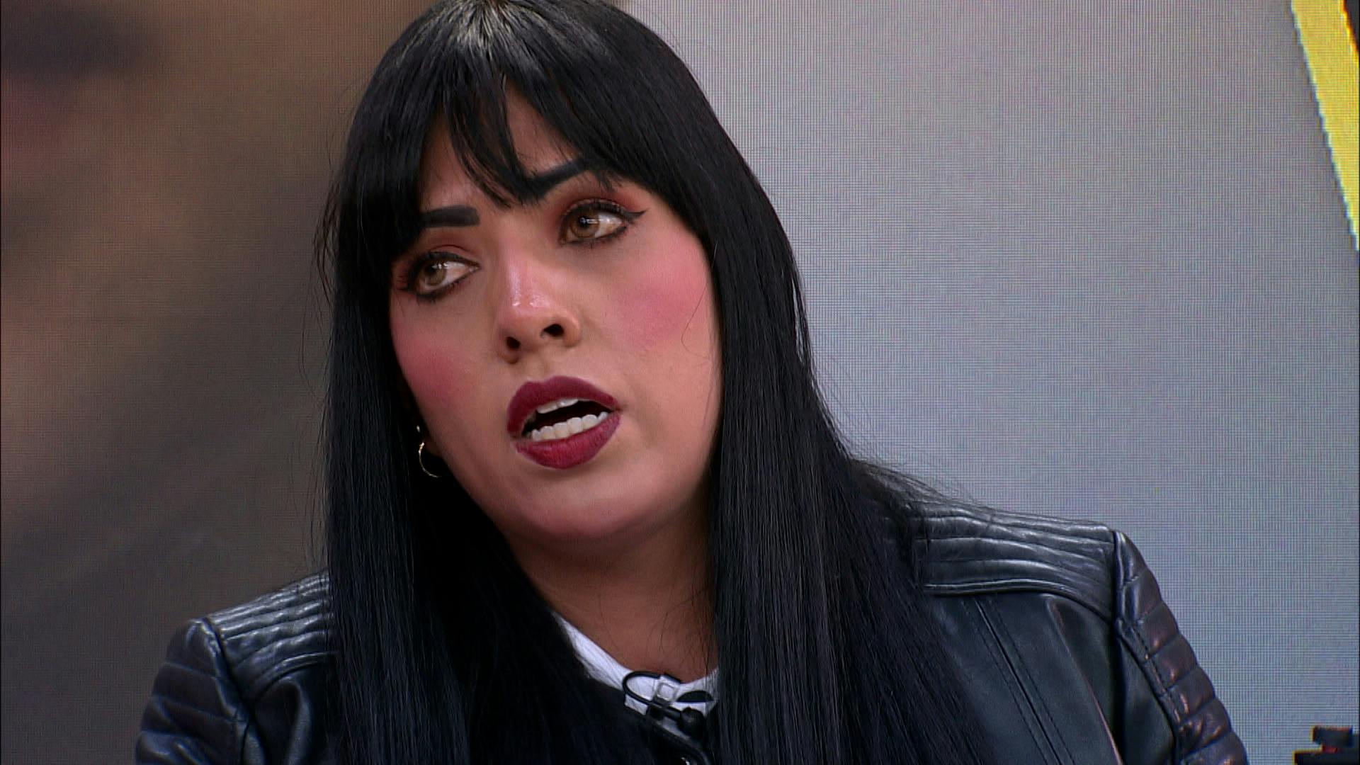 “No manipulo a Naomi, la aconsejo”, María cobra a los hombres por influir en Naomi