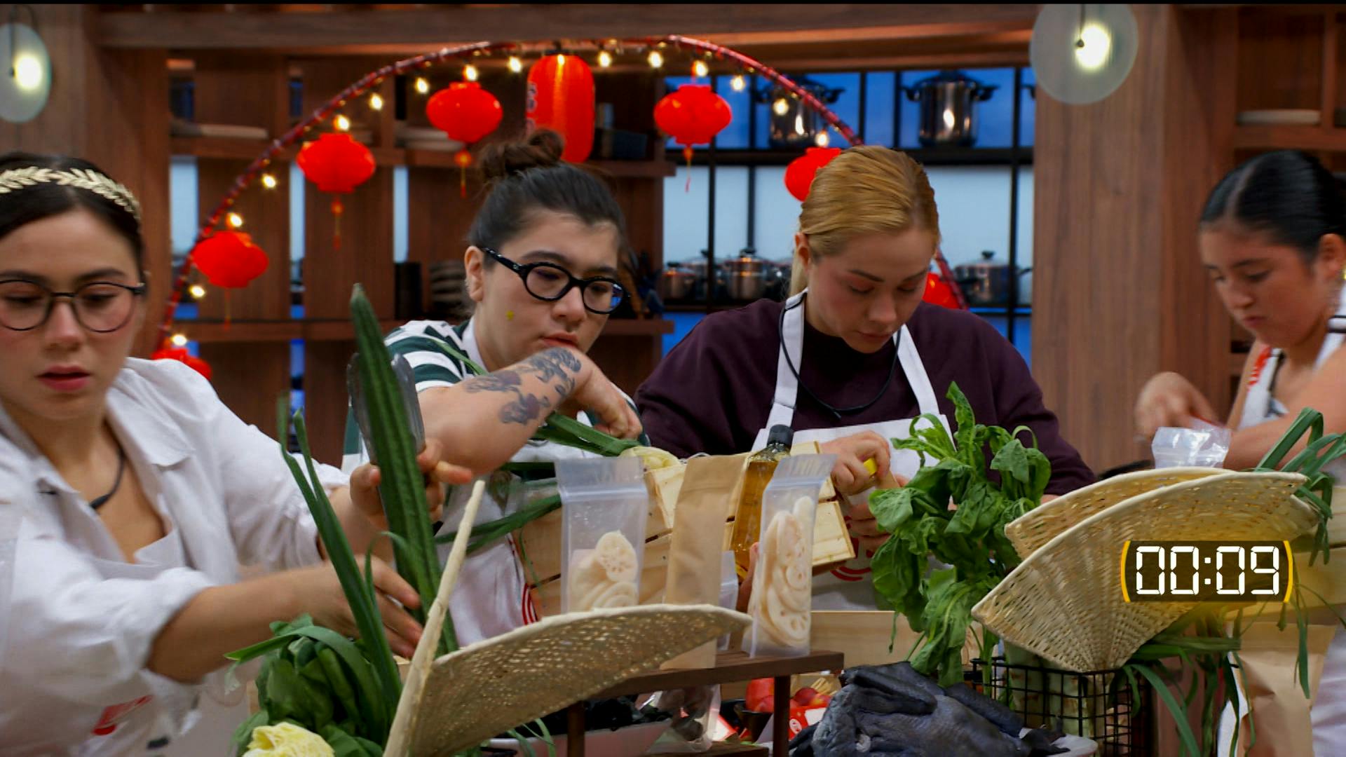 Arranca el segundo grupo de esta noche de Delantales Negros en MasterChef 24/7