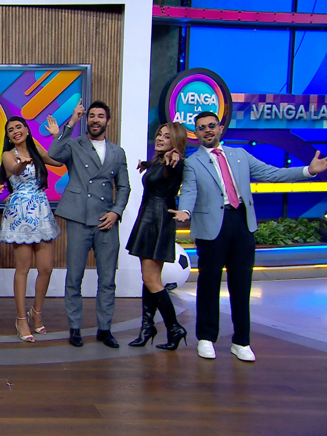 Venga La Alegría | Programa 13 de julio 2026 Parte 1 | Samadhi Zendejas huye se niega hablar de su romance con Gabito Ballesteros