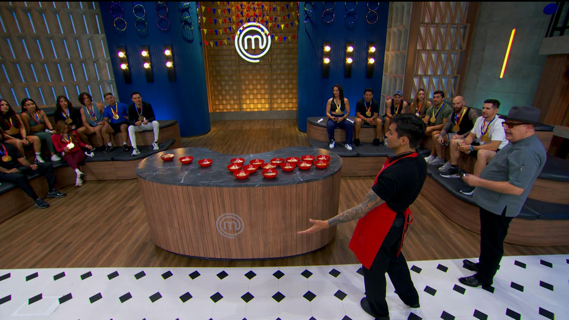 Arrancan las primeras degustaciones de la Batalla por Equipos en MasterChef 24/7 con invitados especiales 