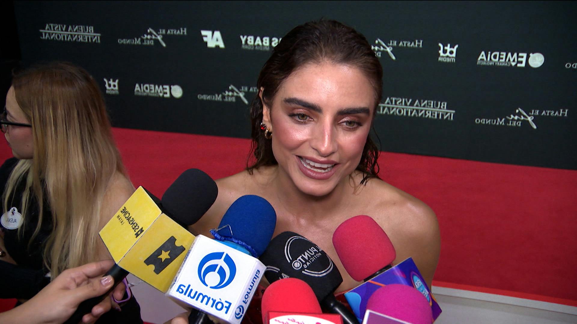 "¡No hay nada que la haga más feliz!”, Aislinn Derbez comparte cómo la pasó su hija al verla trabajando con Mauricio Ochmann