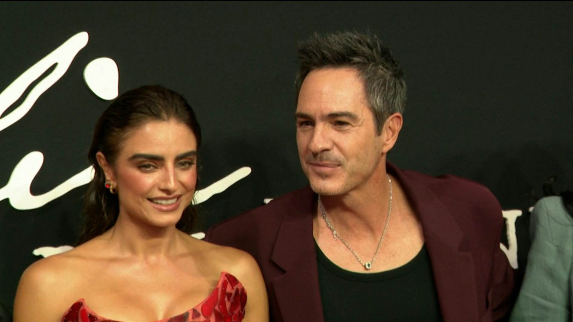 ¿Aislinn Derbez y Mauricio Ochmann, dispuestos a darse una segunda oportunidad? Esto dicen