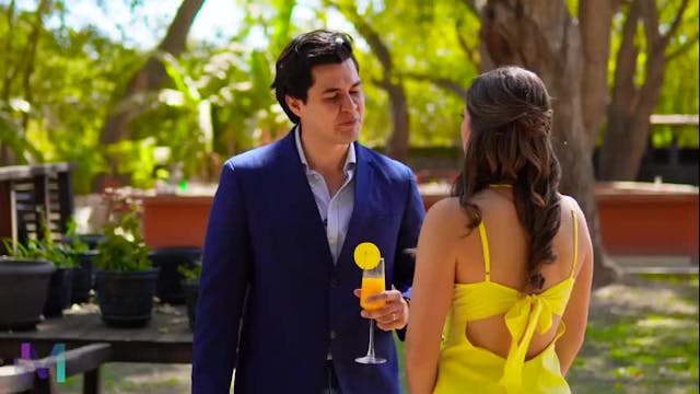 No dejaba a su esposa usar vestidos cortos y a su amante sí
